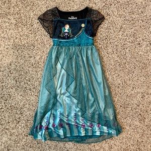 Disney Frozen nightgown dress, size 5t